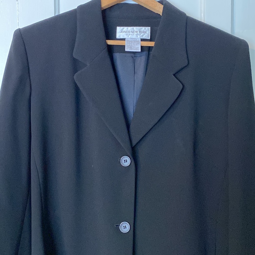 Jones New York Women's Elegant Black Long Blazer - Picture 3 of 8
